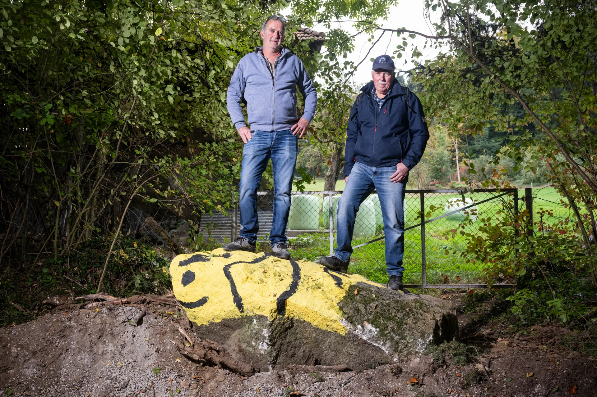 Machtkampf im Strättligwald – Zufahrt mit einem Stein blockiert